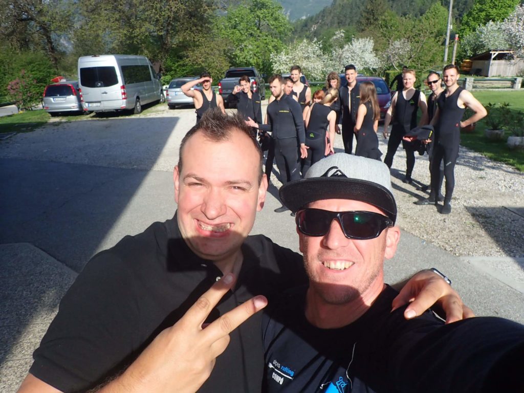 rafting csapatépítő