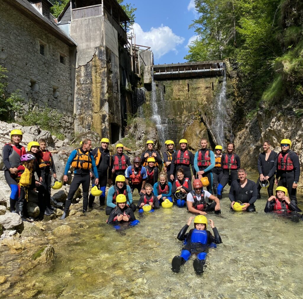 csapatépítő rafting Ausztriában